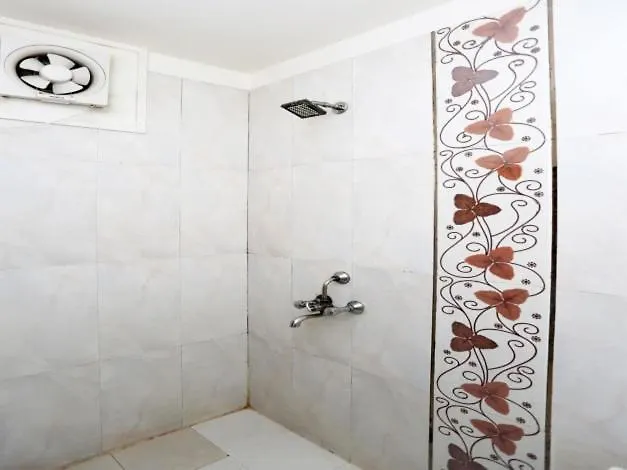 Hotel Blue Tree Family Rooms Agra  3*, Agra (Uttar Pradesh) India