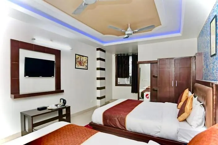 ***  Hotel Blue Tree Family Rooms Agra  India