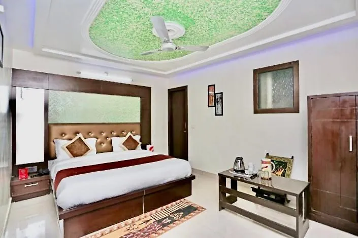 ***  Hotel Blue Tree Family Rooms Agra  India